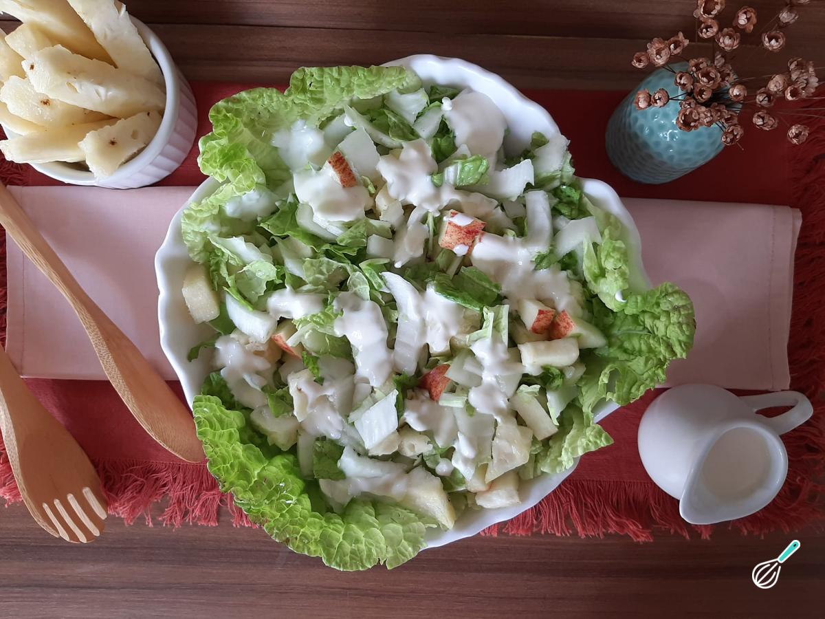 Receita de Salada de acelga com abacaxi