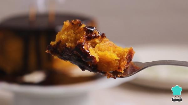 Receita de Bolo de cenoura sem ovos - Passo 13