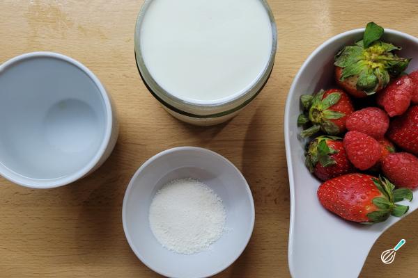 Receita de Iogurte batido com gelatina - Passo 1
