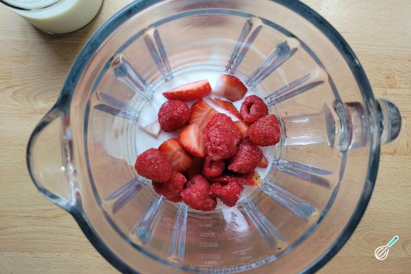 Receita de Iogurte batido com gelatina - Passo 4