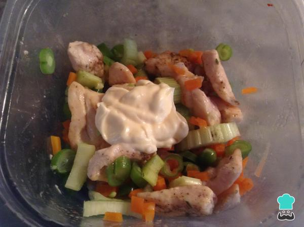 Receita de Salada de legumes e frango - Passo 6