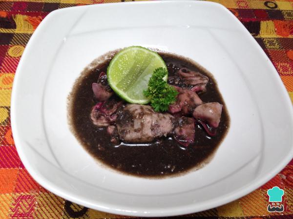 Receita de Deliciosas lulas na sua tinta
