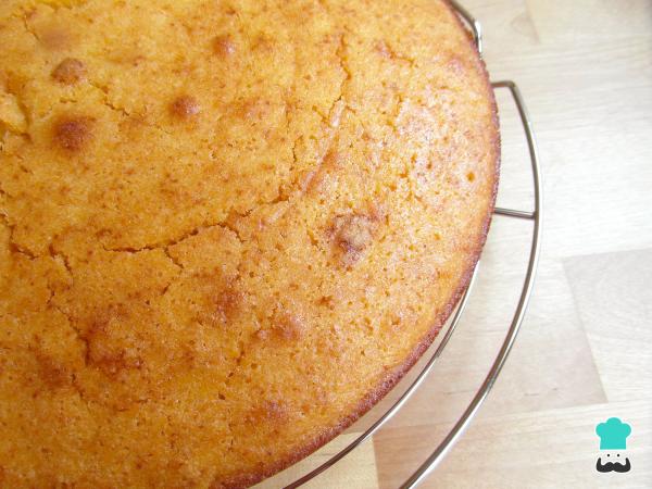 Receita de Bolo de cenoura com fubá de liquidificador - Passo 4