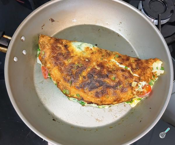 Receita de Omelete de espinafre e tomate - Passo 6