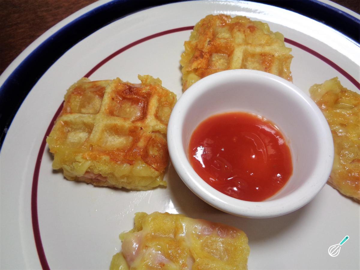 Receita de Waffle de queijo e presunto