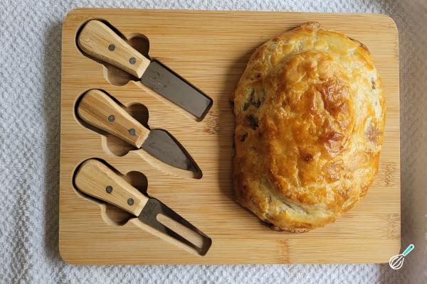 Receita de Queijo brie com massa folheada e mel - Passo 8