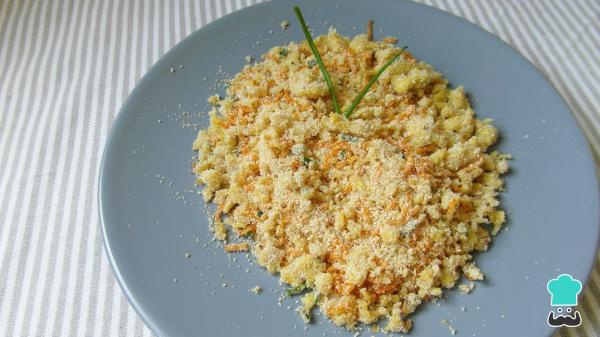 Receita de Farofa de ovo com cenoura - Passo 6