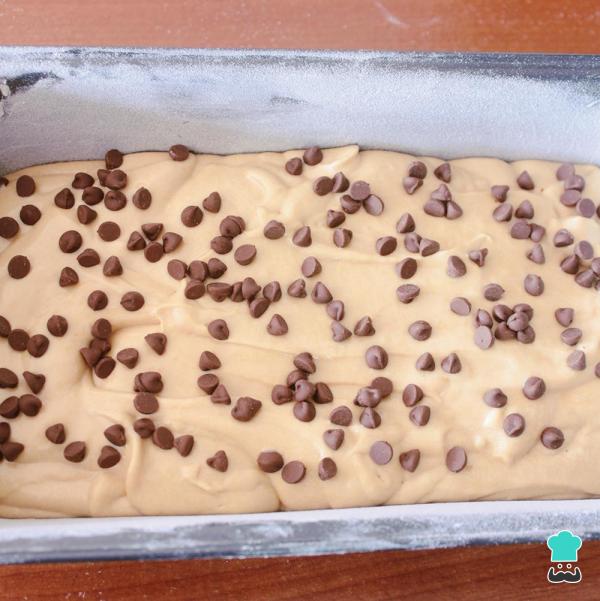 Receita de Bolo de doce de leite com gotas de chocolate - Passo 9