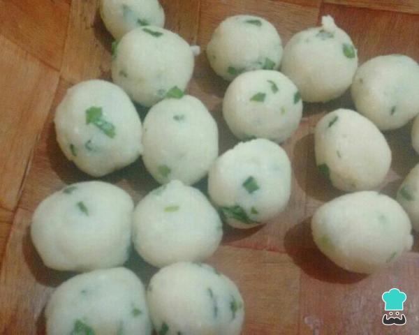 Receita de Bolinho de arroz simples frito - Passo 2
