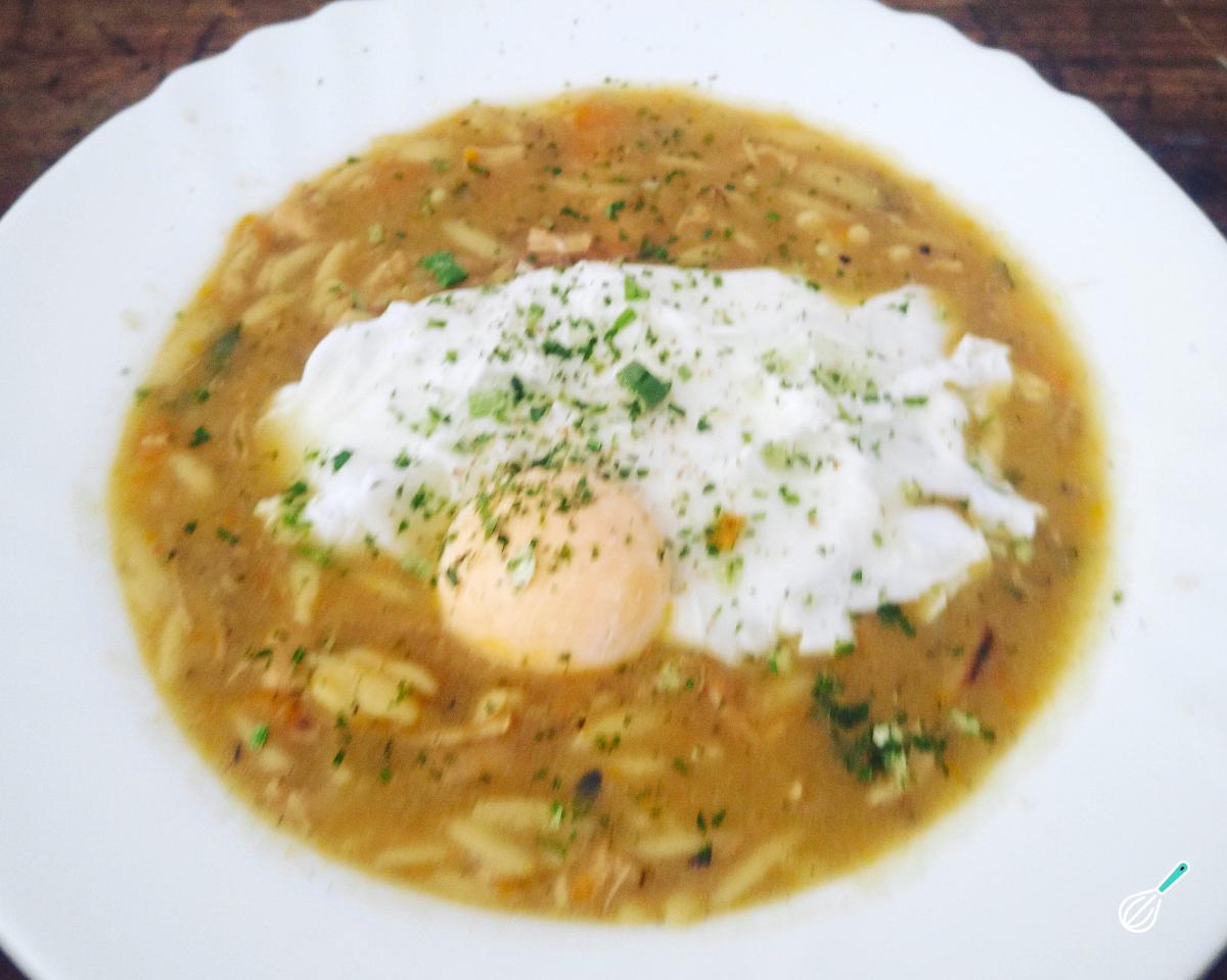 Receita de Sopa de orzo com legumes e ovo