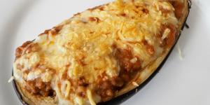 Berinjela com carne moída ao forno