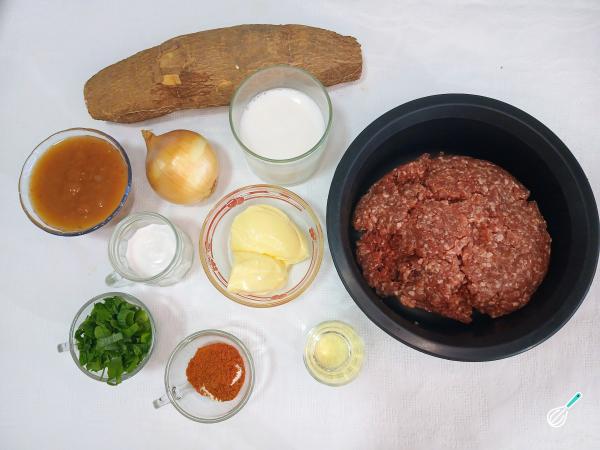 Receita de Escondidinho de mandioca com carne moída - Passo 1