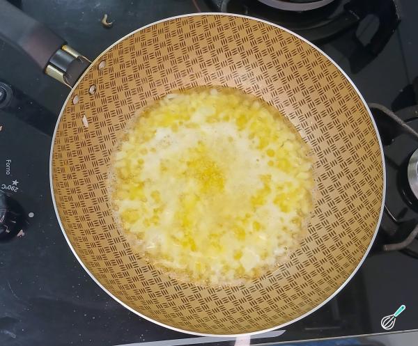 Receita de Escondidinho de mandioca com carne moída - Passo 7