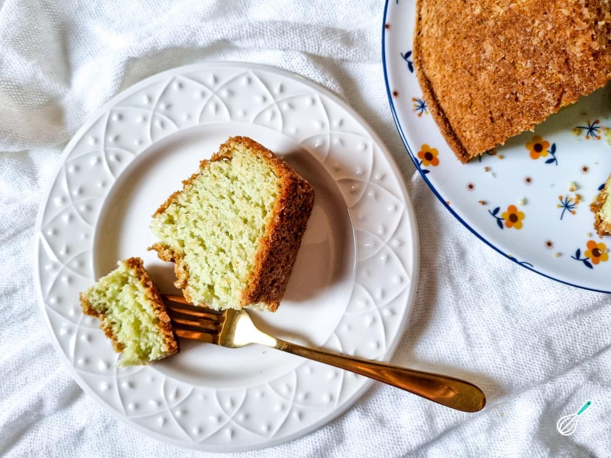 Receita de Bolo verde de limão com gelatina e iogurte