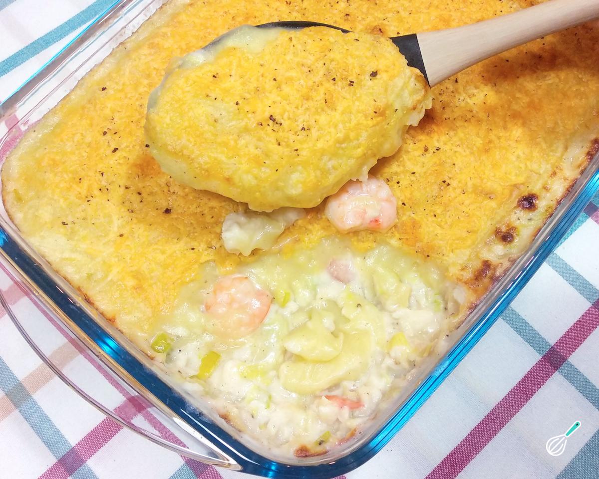 Receita de Escondidinho de camarão e tilápia cremoso