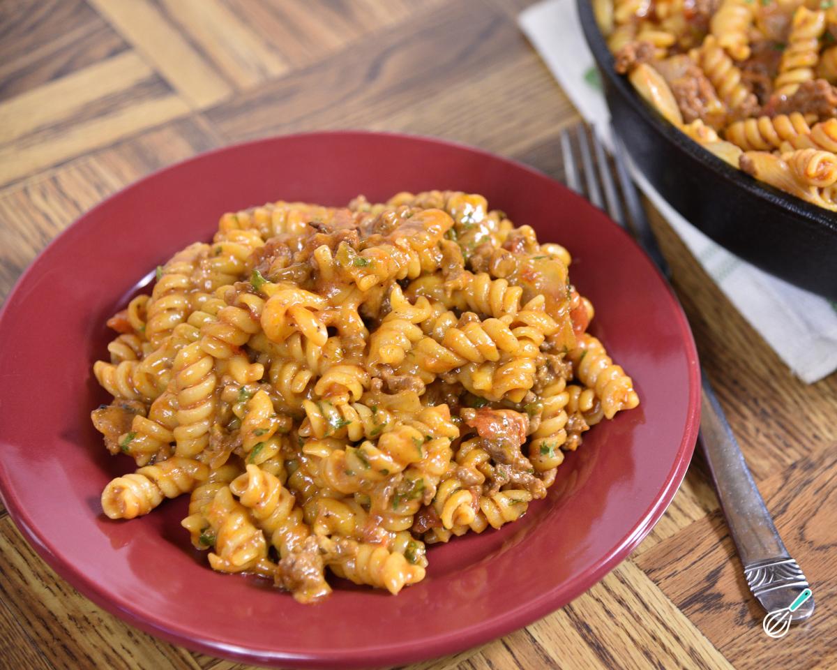 Receita de Macarrão de panela de pressão com creme de leite