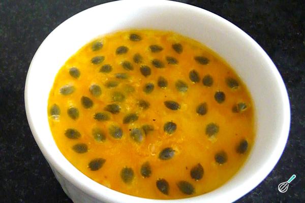 Receita de Calda de maracujá para mousse