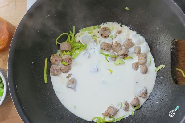Receita de Macarrão com linguiça toscana e creme de leite - Passo 6