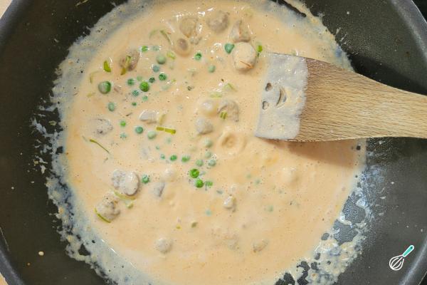 Receita de Macarrão com linguiça toscana e creme de leite - Passo 8