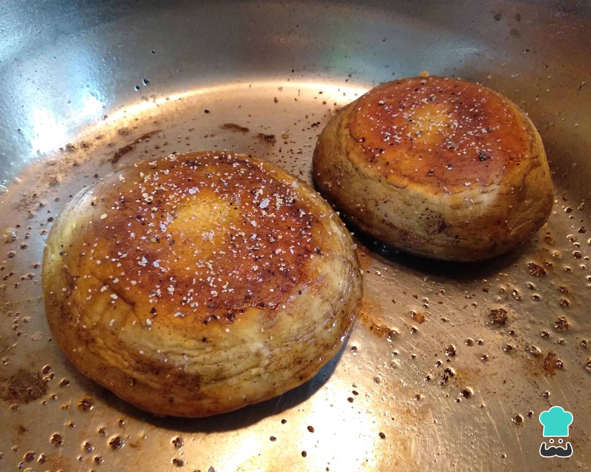 Cogumelo portobello na manteiga pronto em 5 minutos!