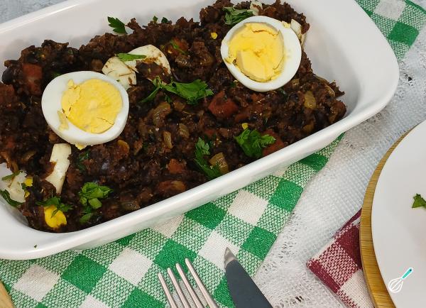 Receita de Virado de feijão com ovo - Passo 8