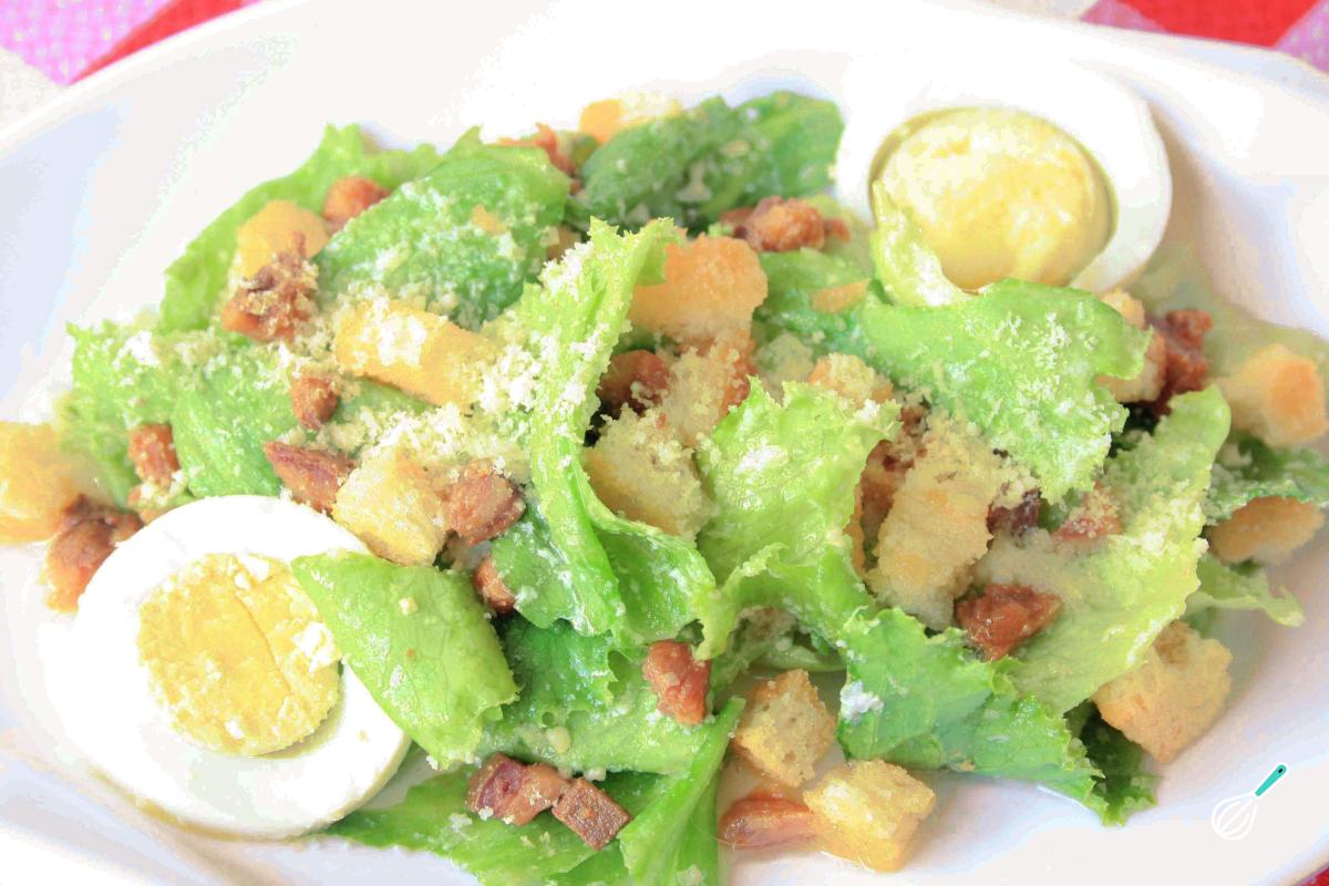 Receita de Caesar salad (salada grega)