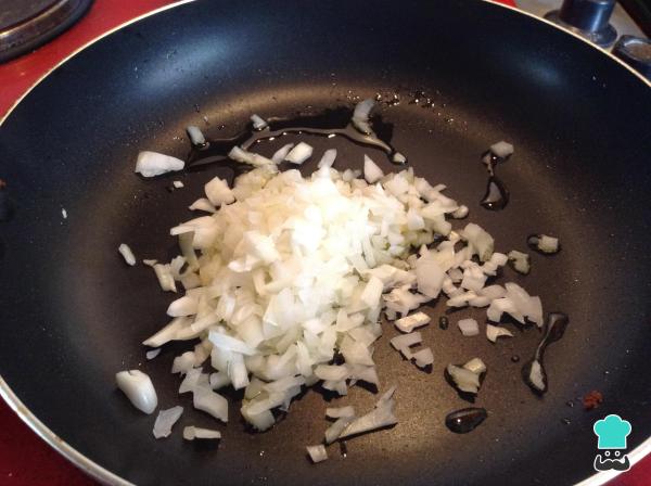 Receita de Pescada em molho marinheiro - Passo 2