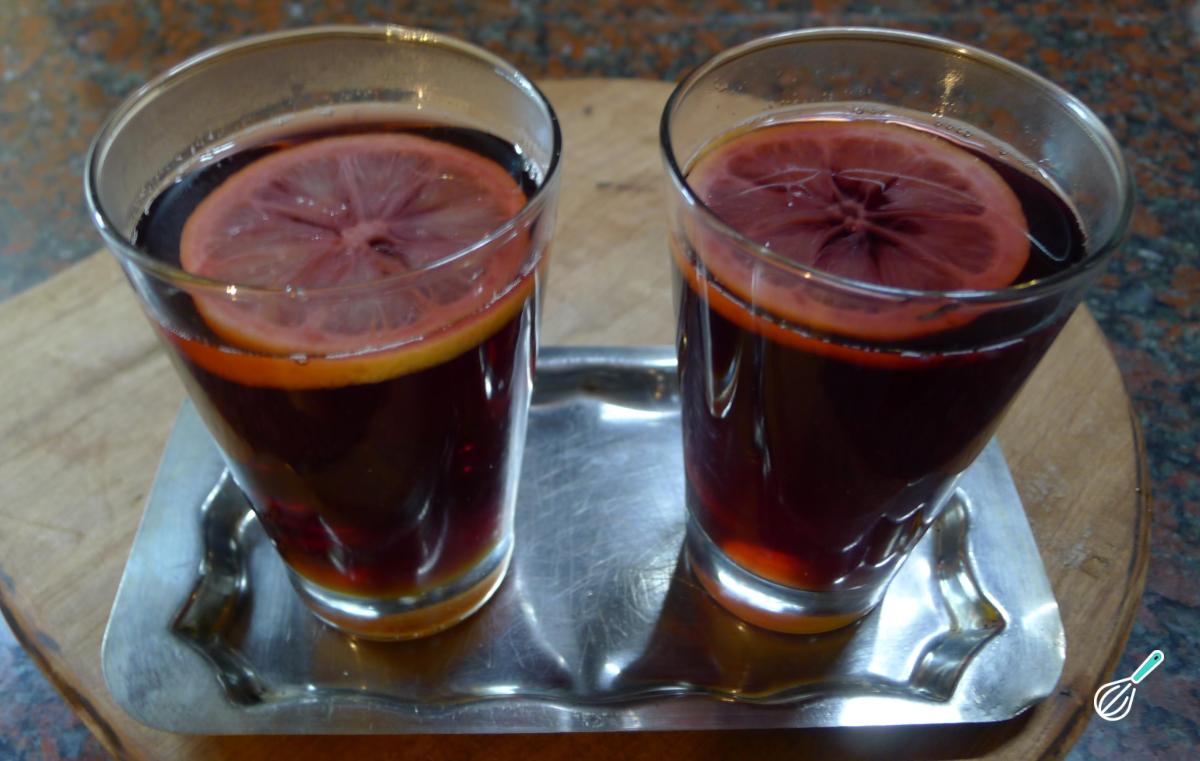 Ponche de frutas quente