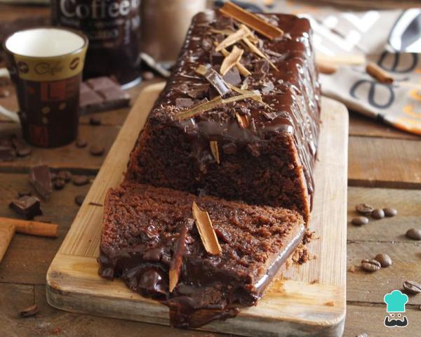 Receita de Bolo de chocolate úmido e fofo