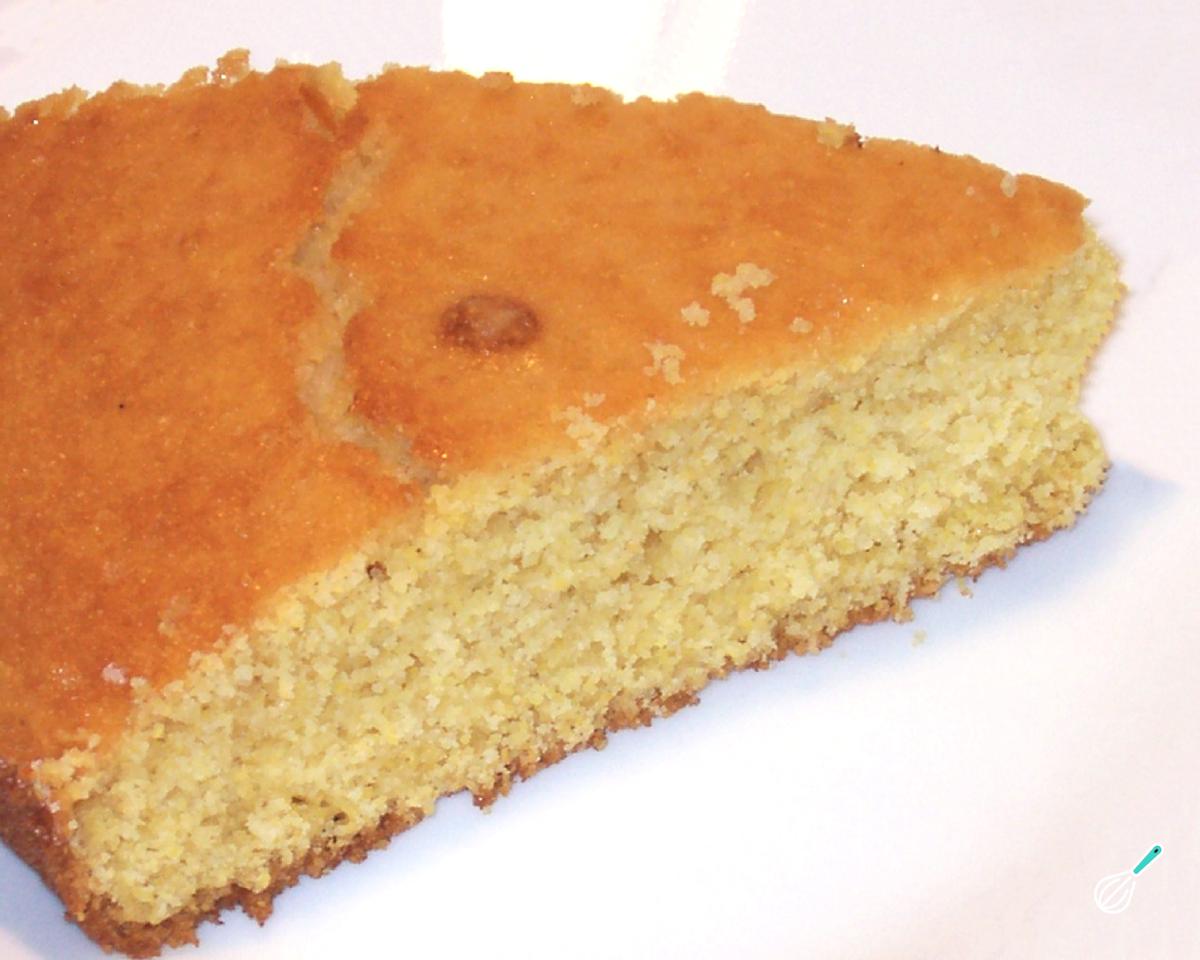 Receita de Bolo de flocão de milho cremoso