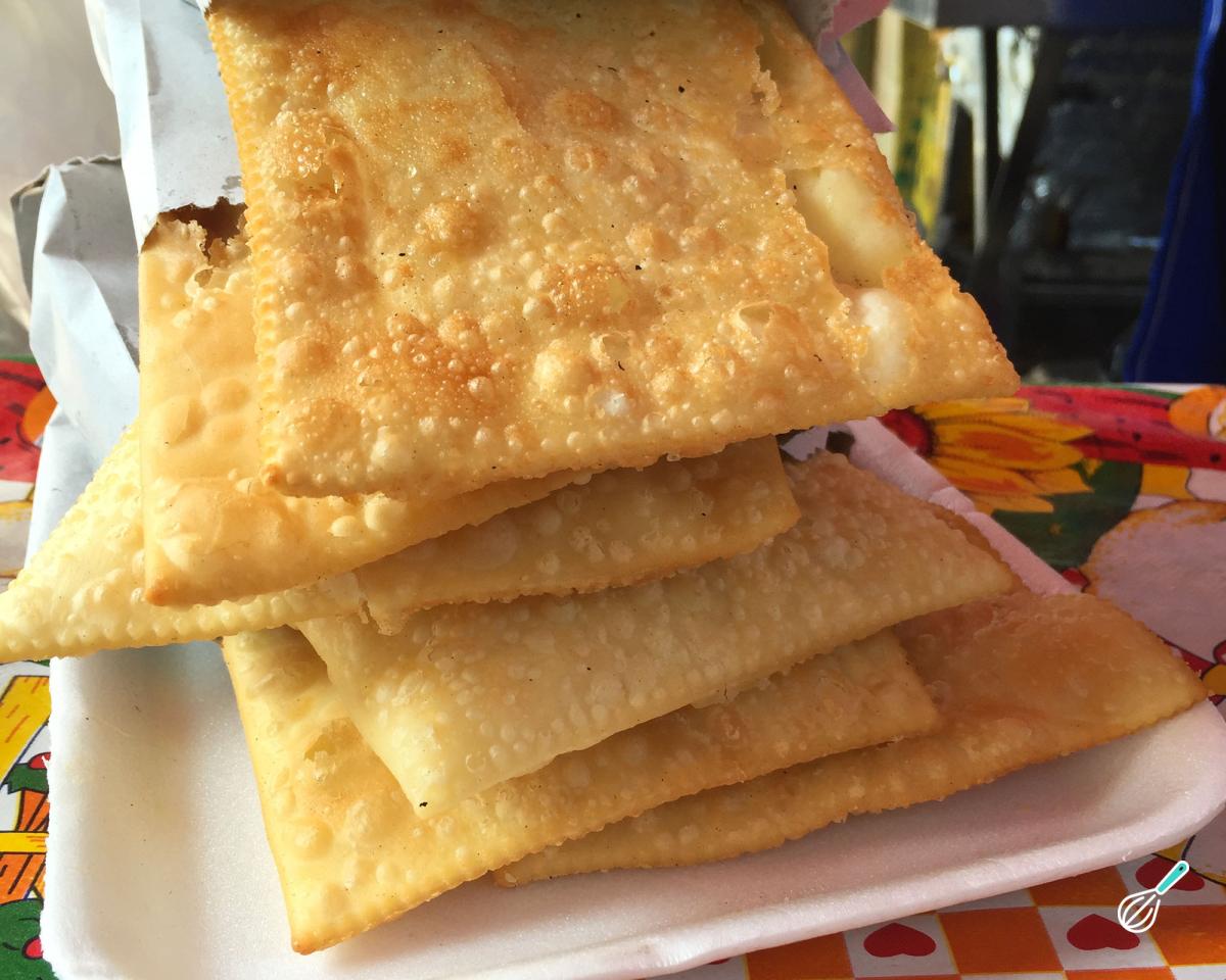 Receita de Massa de pastel de vento simples