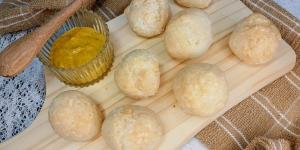Receita de Pãozinho de tapioca simples