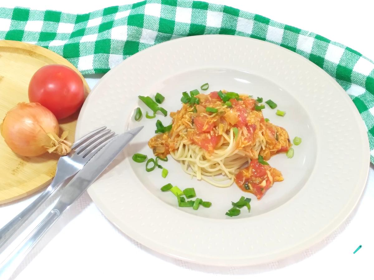 Receita de Macarrão com molho de frango