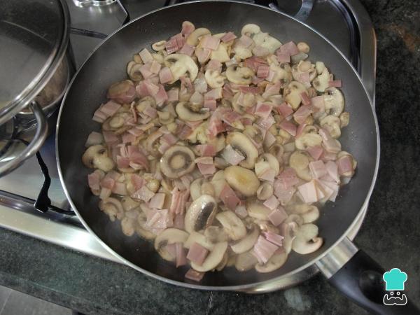 Receita de Cestinha de frango com bacon - Passo 3