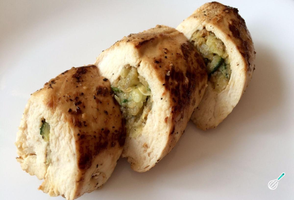 Receita de Peito de frango recheado com abobrinha
