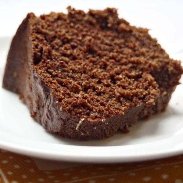 Bolo de chocolate simples - Fácil