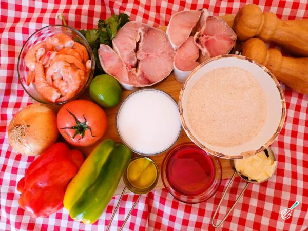 Receita de Moqueca de peixe com camarão e pirão - Passo 1