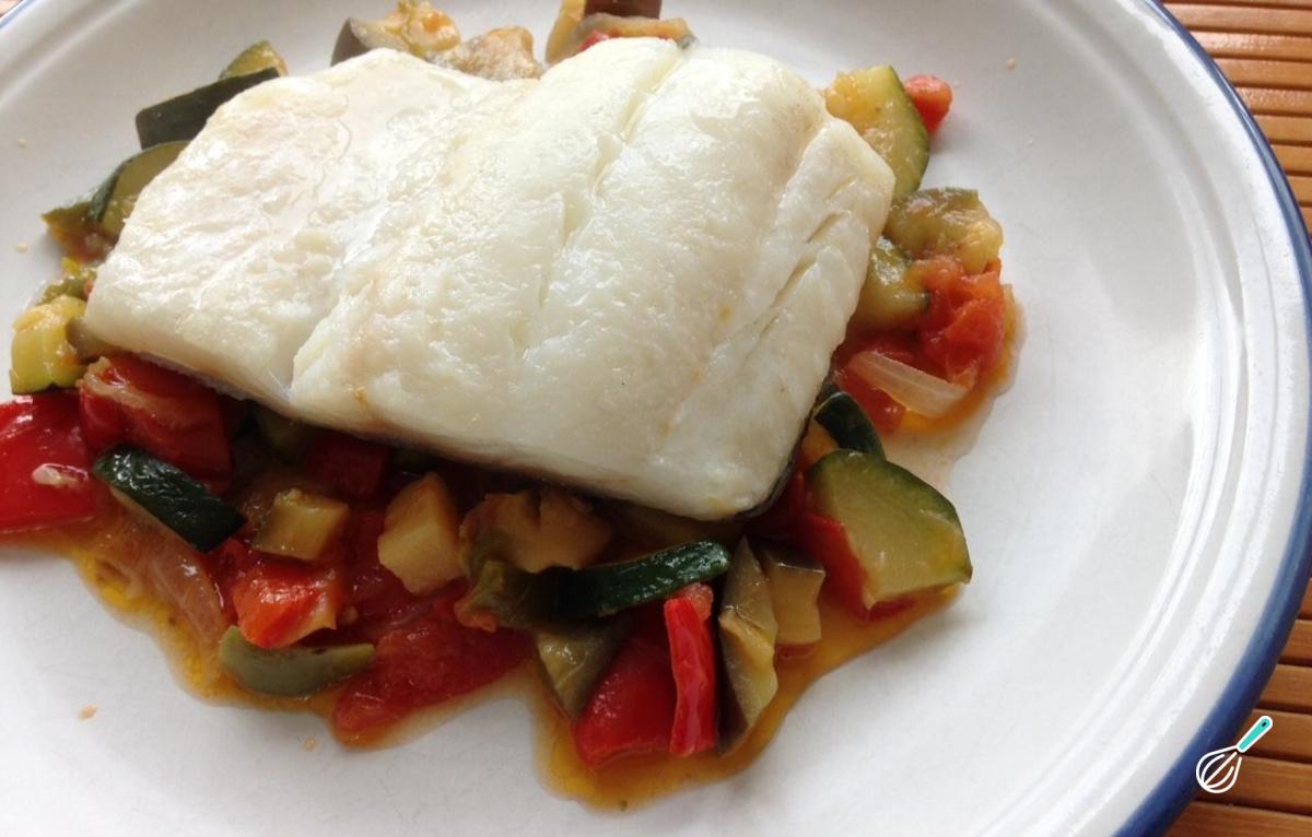 Receita de Bacalhau com legumes ao forno