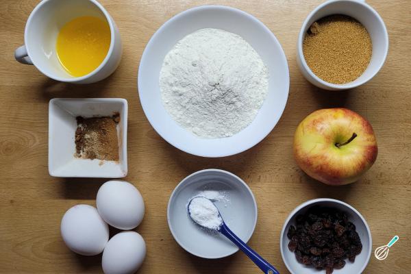 Receita de Bolo de maçã simples - Passo 1