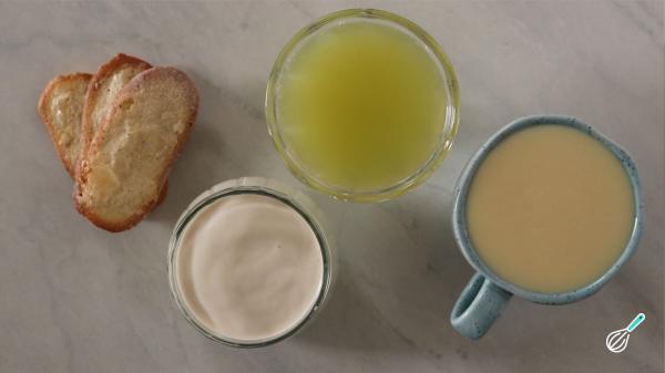 Receita de Sobremesa com biscoito champanhe - Passo 1