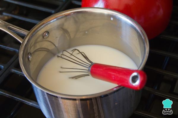 Chocolate quente simples e cremoso - Passo 1