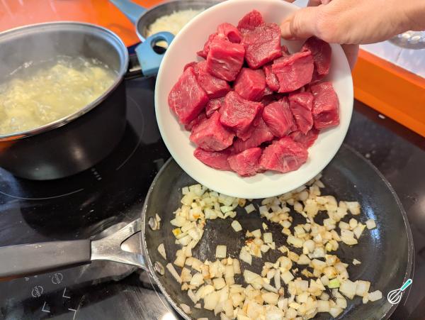 Receita de Carne com creme de batata e requeijão - Passo 5