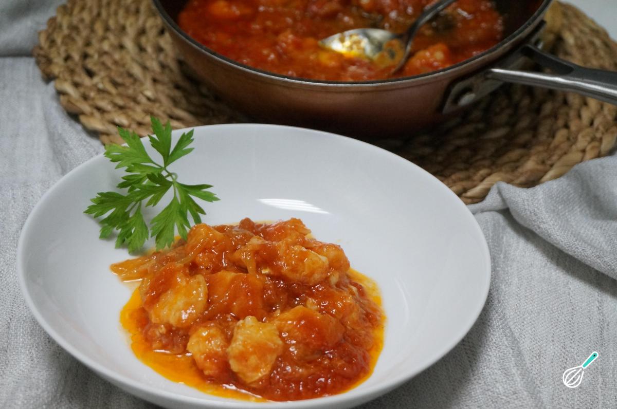 Receita de Bacalhau refogado com tomate e cebola