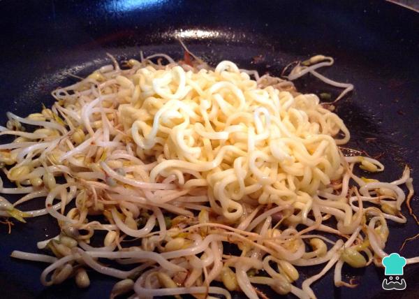 Receita de Yakissoba de frango com legumes - Passo 5