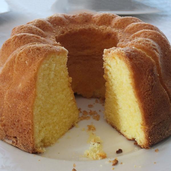 Receita de Bolo de Trigo + Ótimas Sugestões Para Tomar Com Aquele