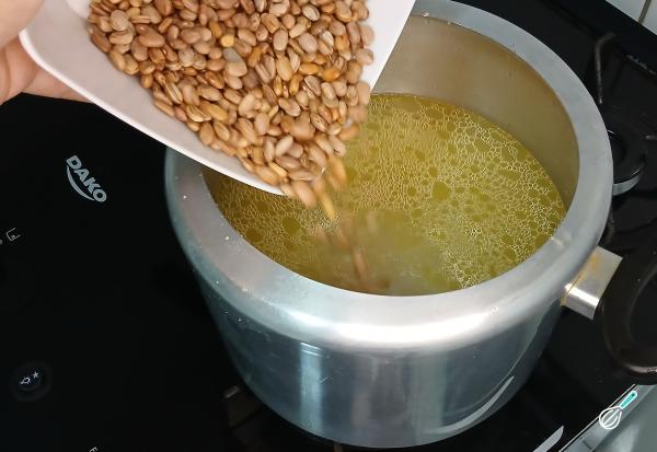 Receita de Feijão com mocotó - Passo 4