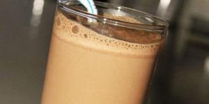 Milk-shake de chocolate simples