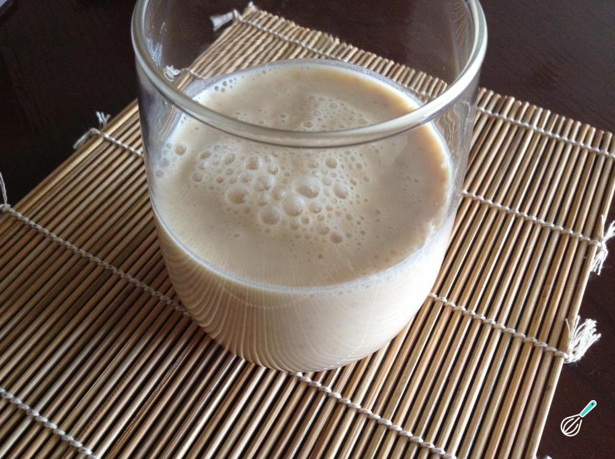 Receita de Iogurte de pêssego caseiro