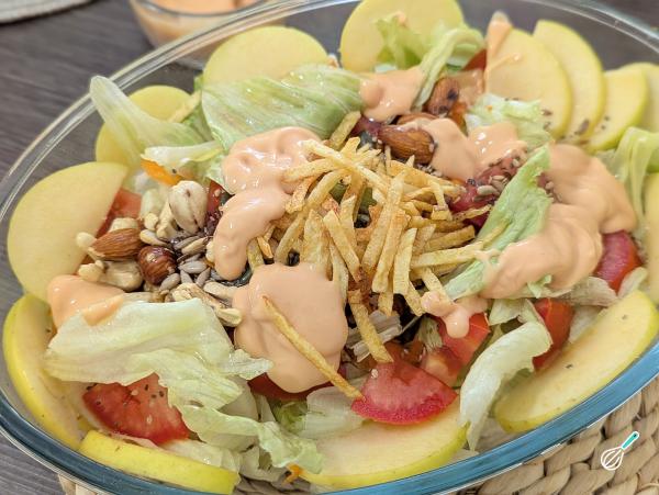 Receita de Salada crocante ao molho rosé