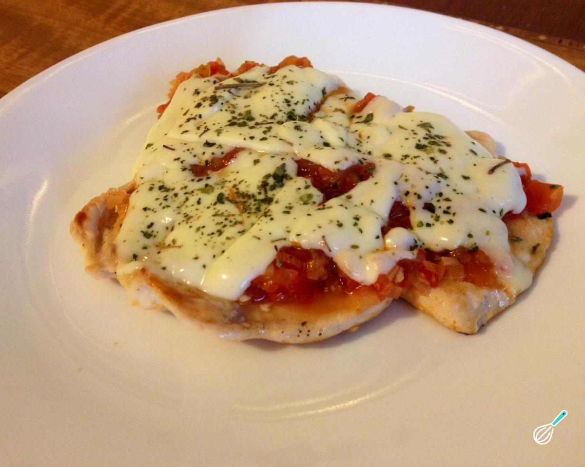 Receita de Peitos de frango napolitanos